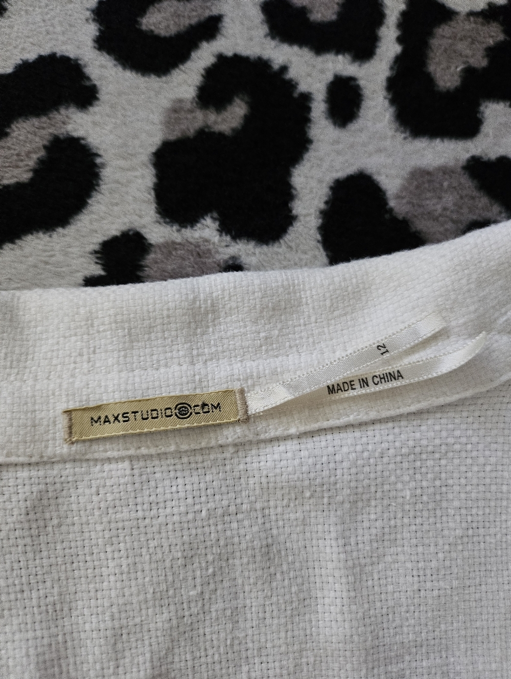 Max Studio Shirt Womens 12 Small White Linen Long Sleeve VNeck Blazer Breathable - Picture 3 of 7